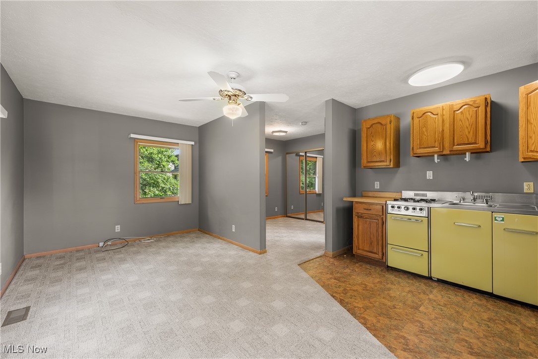 10570 Prospect Road Strongsville, OH 44149 - Photo 24 of 48