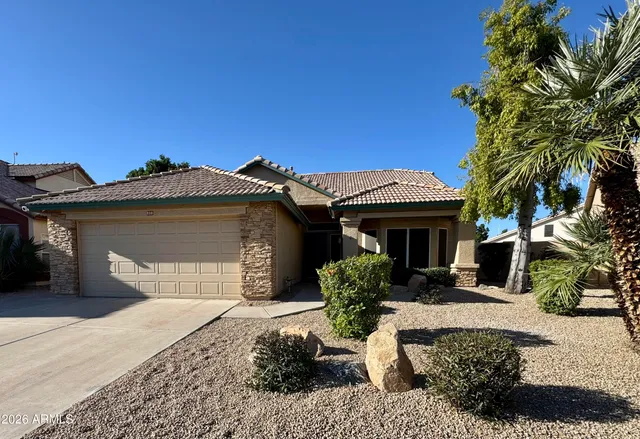 $2,295 | 830 North Granada Drive, Chandler, AZ 85226