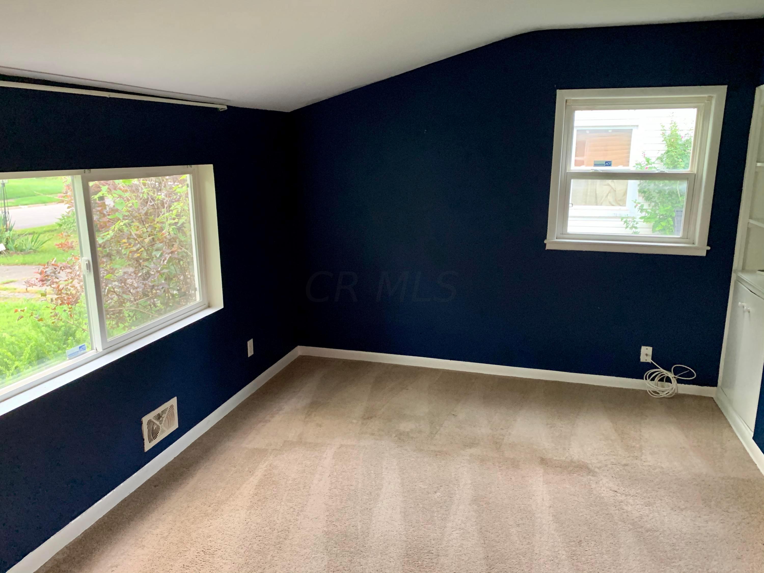 56 Lowell Road Columbus, OH 43209 - Photo 5 of 11 Gallery Image 5