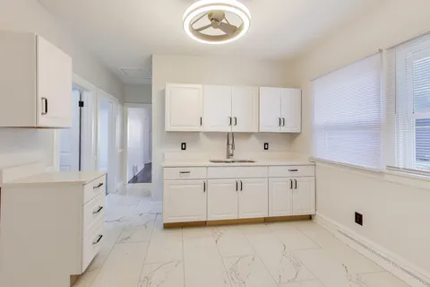 $175,000 | 627 West 39th Avenue, Gary, IN 46408