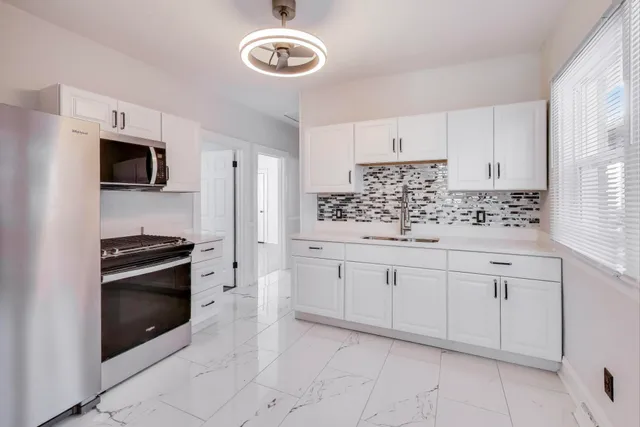 $172,000 | 627 West 39th Avenue, Gary, IN 46408