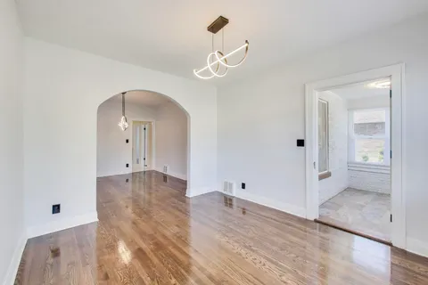 $175,000 | 627 West 39th Avenue, Gary, IN 46408