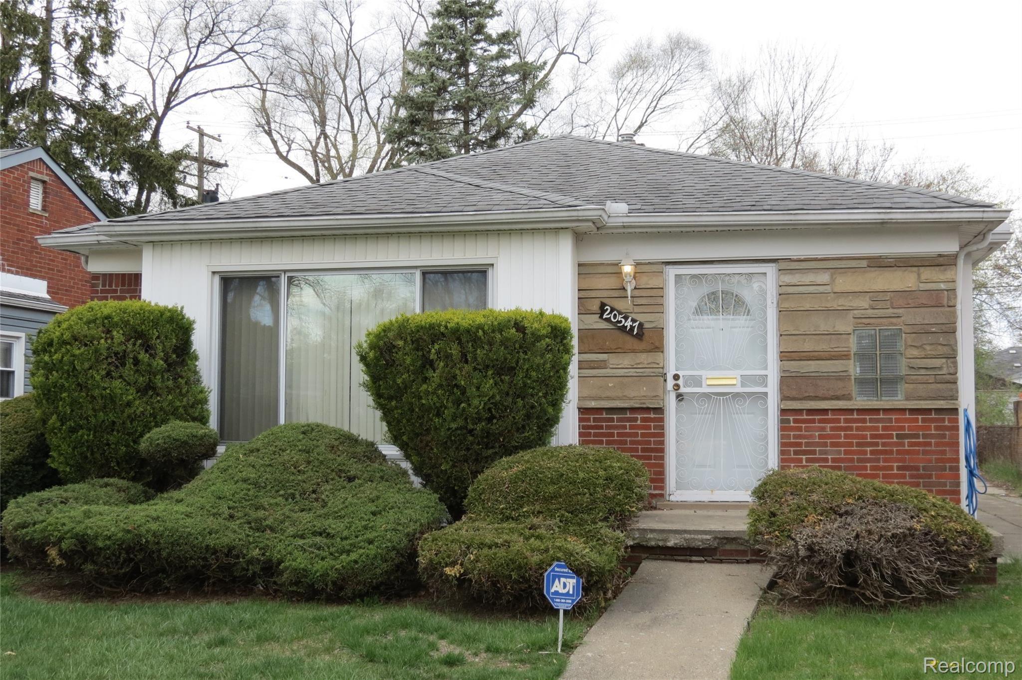 20547 Annchester Road Detroit, MI 48219 - Photo 1 of 17 IMG_6245 - Copy.JPG