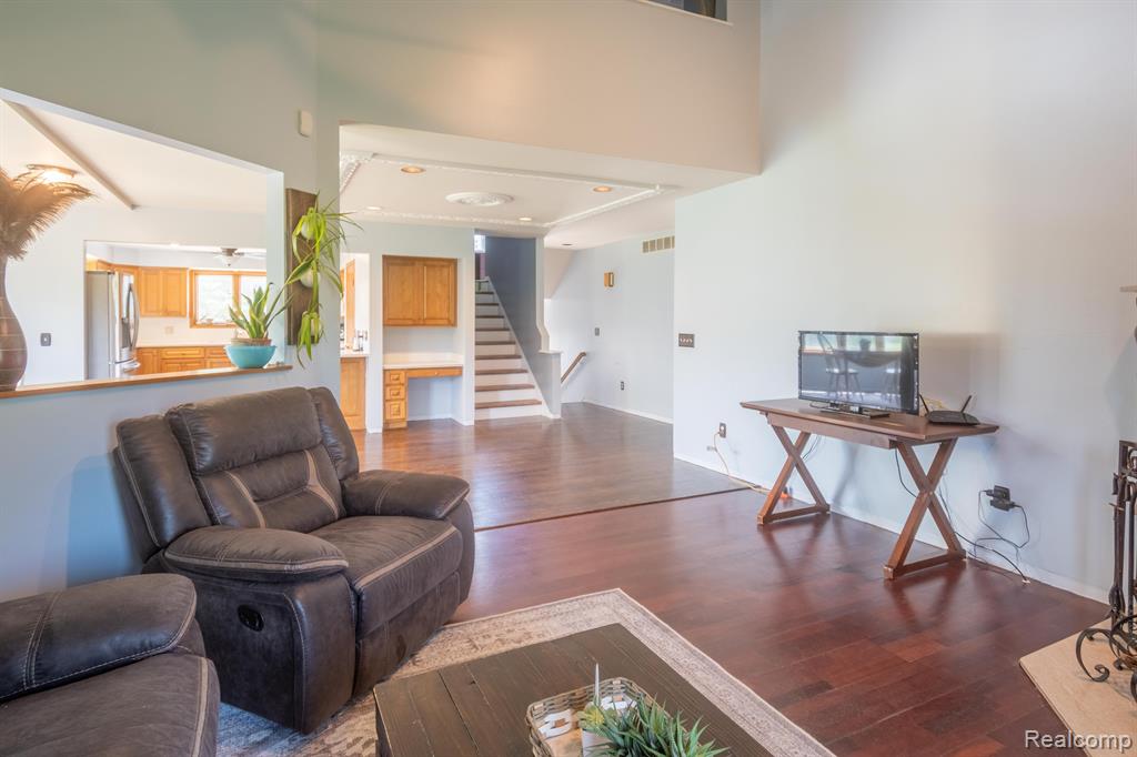 21310 Irwin Road Armada, MI 48005 - Photo 8 of 52