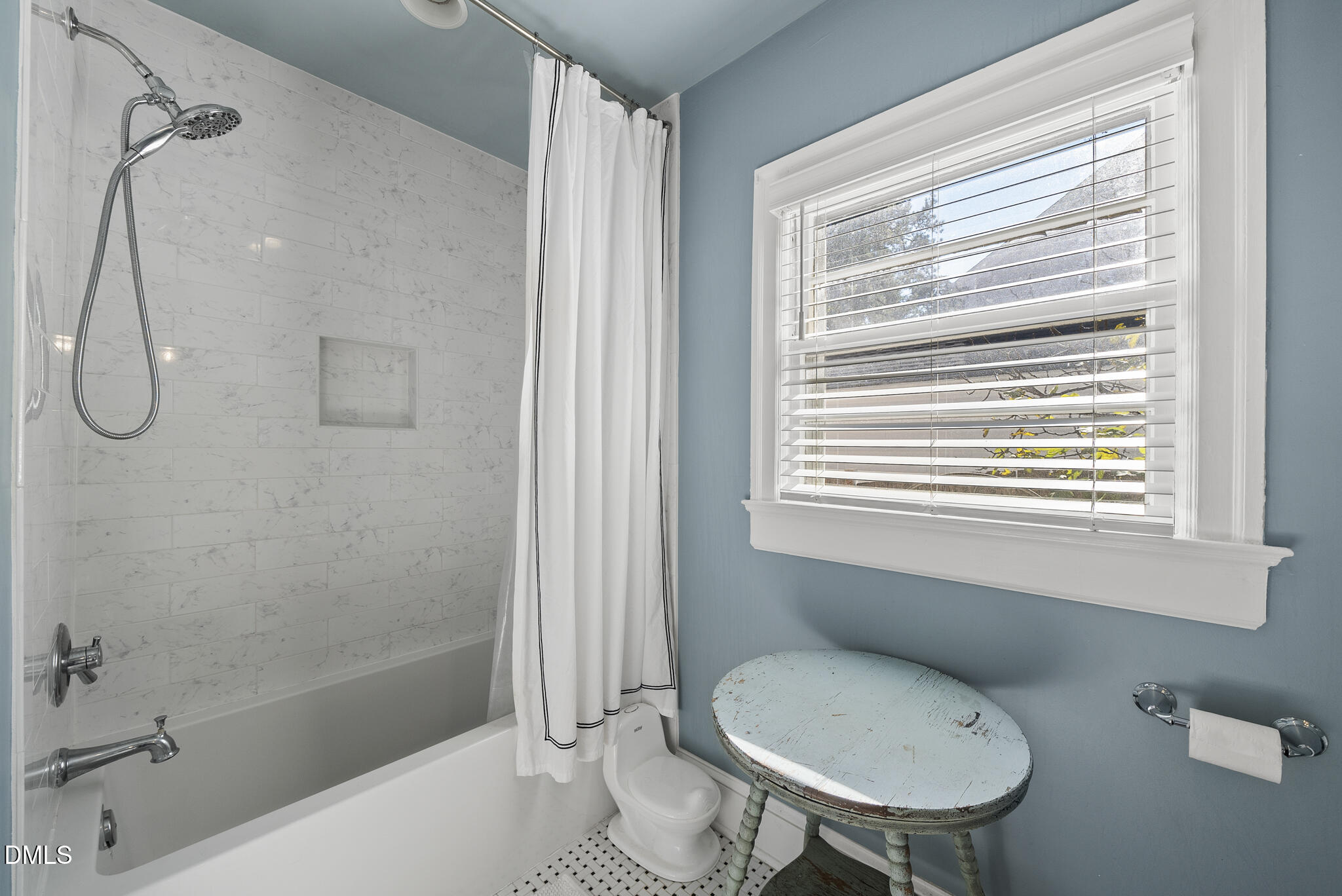1108 Brooks Avenue Raleigh, NC 27607 - Photo 14 of 35 a bathroom with a sink a toilet and a bathtub