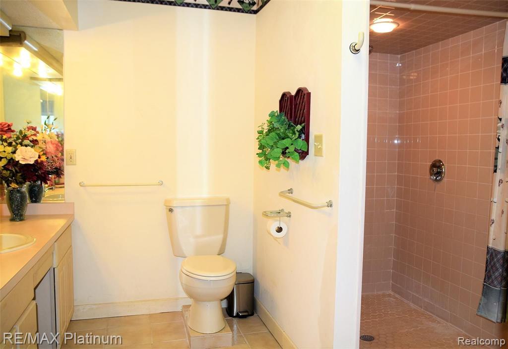 310 North Eager Road Howell, MI 48843 - Photo 30 of 35