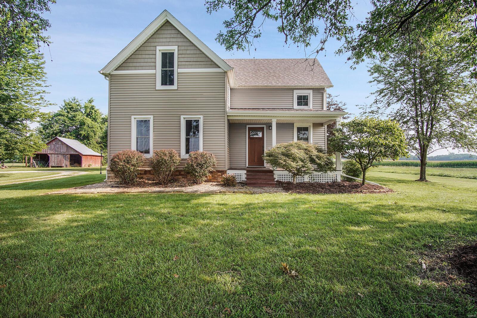 6623 Moro Road Edwardsville, IL 62025 - Photo 1 of 37