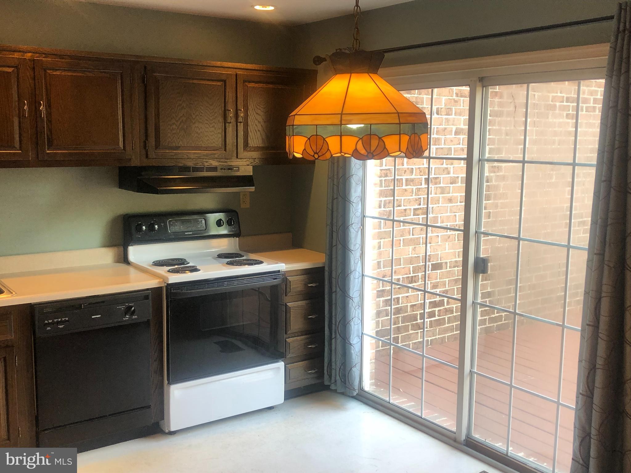 70 Winged Foot Drive Reading, PA 19607 - Photo 2 of 10