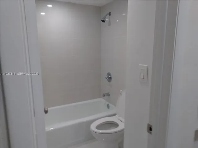 $2,475 | 8325 Southwest 72nd Avenue, Unit 308C, Miami, FL 33143