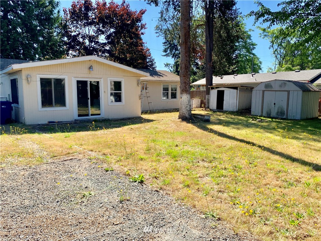 755 Queen Avenue Northeast Renton, WA 98056 - Photo 14 of 15