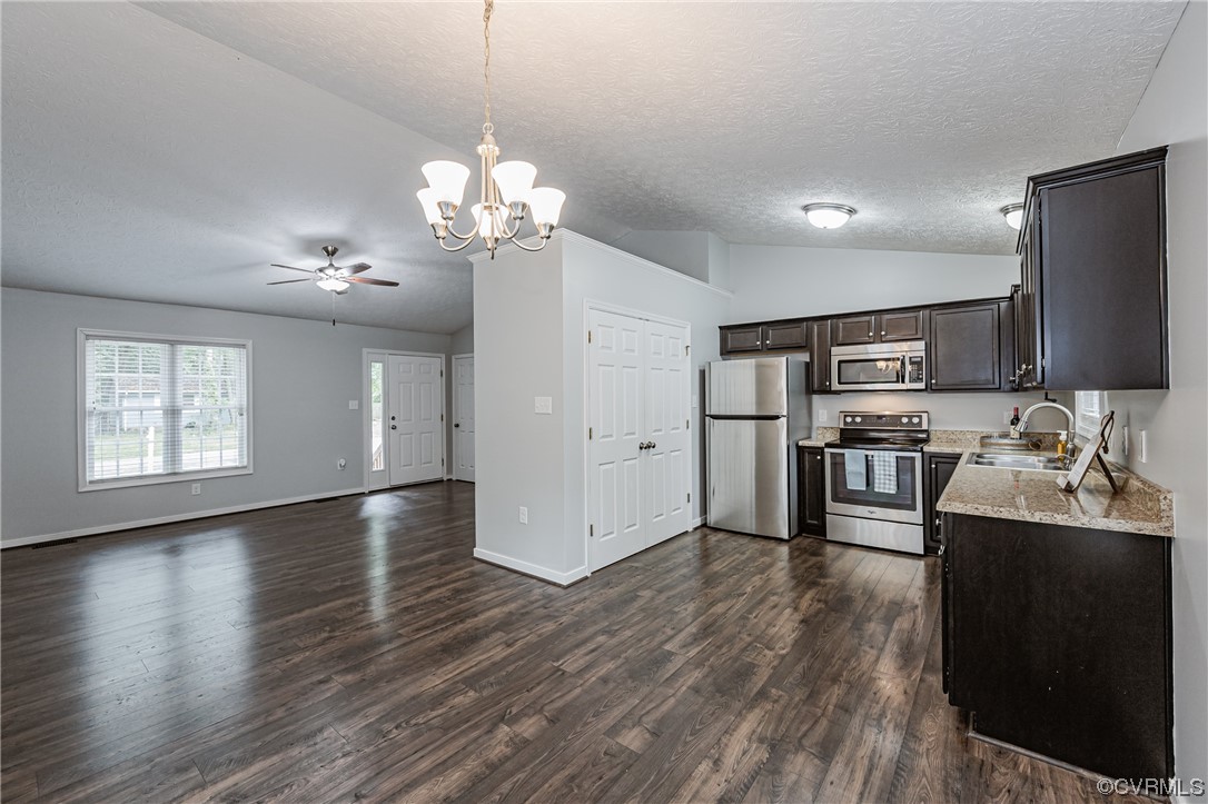 6720 Lakemont Road Quinton, VA 23141 - Photo 11 of 49 Gallery Image 11
