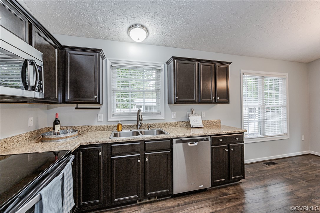 6720 Lakemont Road Quinton, VA 23141 - Photo 18 of 49 Gallery Image 18