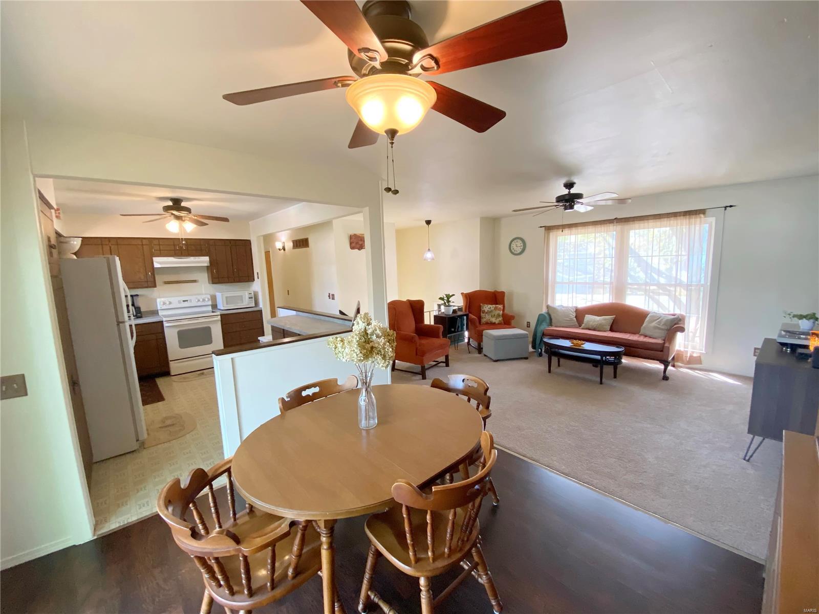 1021 Rutledge Drive Belleville, IL 62221 - Photo 14 of 45