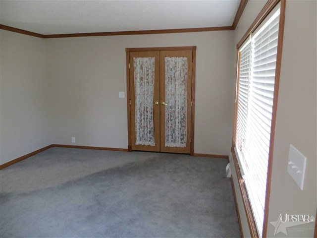8105 Franke Road Fort Wayne, IN 46816 - Photo 7 of 30