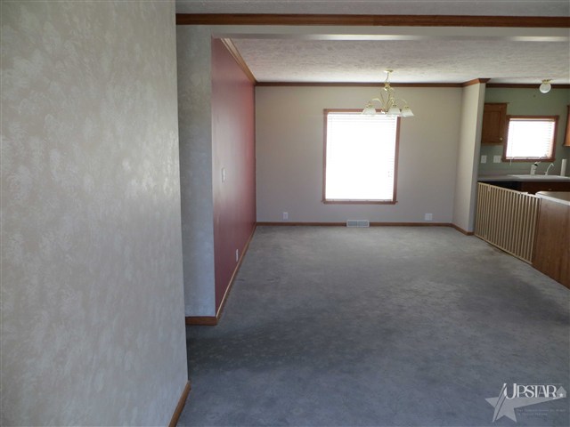 8105 Franke Road Fort Wayne, IN 46816 - Photo 9 of 30