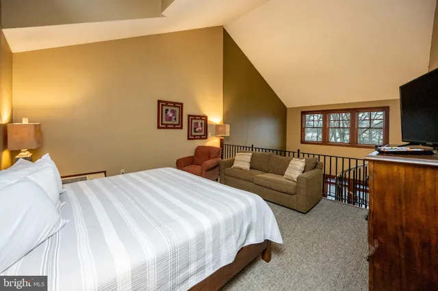 $329,000 | 565 Glendale Road, Unit B206, Oakland, MD 21550