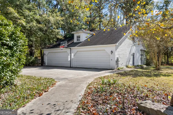 $899,000 | 1091 East Peachtree Avenue, Woodville, GA 30669