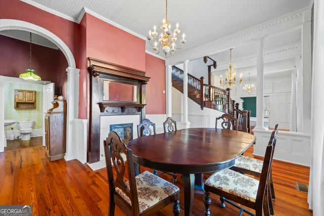 $899,000 | 1091 East Peachtree Avenue, Woodville, GA 30669