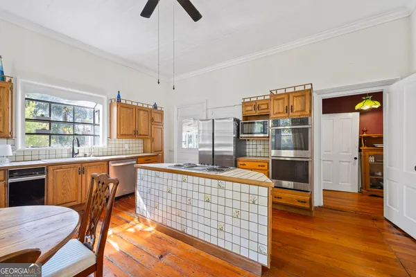 $899,000 | 1091 East Peachtree Avenue, Woodville, GA 30669