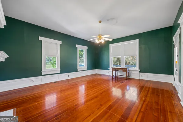 $899,000 | 1091 East Peachtree Avenue, Woodville, GA 30669