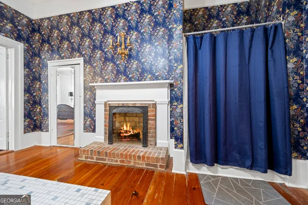 $899,000 | 1091 East Peachtree Avenue, Woodville, GA 30669