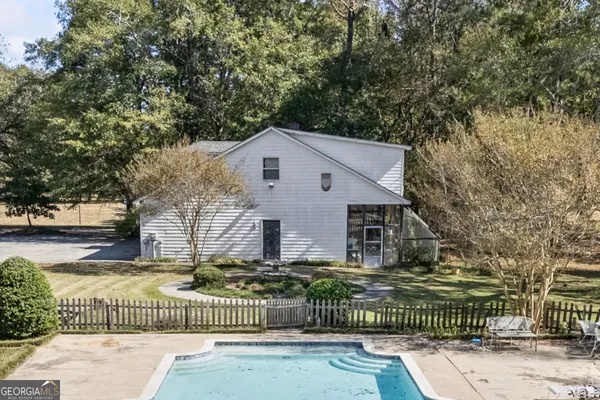 $899,000 | 1091 East Peachtree Avenue, Woodville, GA 30669