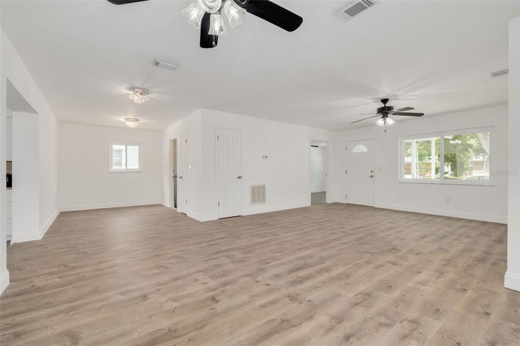 2120 23rd Street Southwest Largo, FL 33774 - Photo 7 of 27