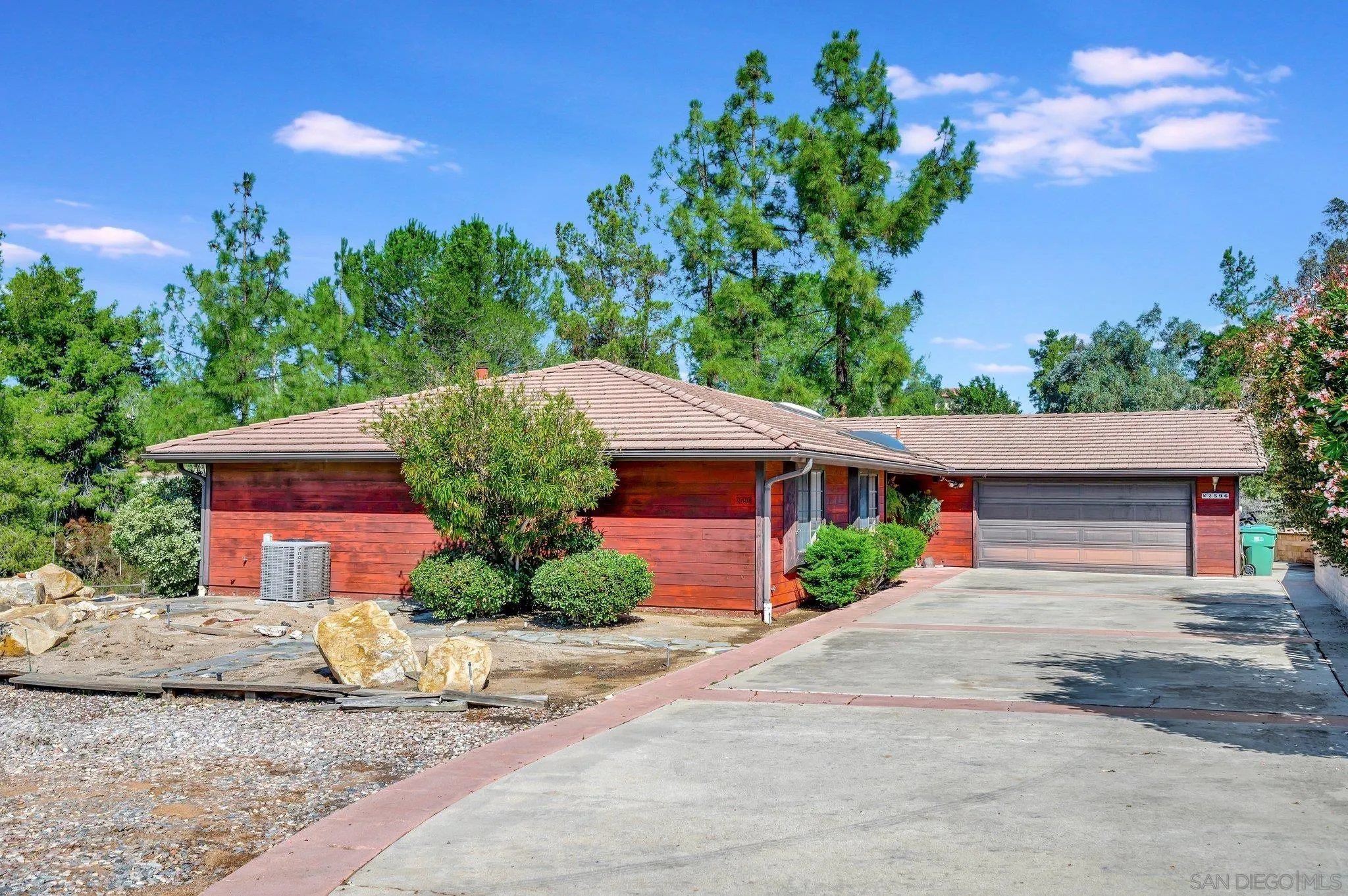 2596 Valetta Lane Alpine, CA 91901 - Photo 4 of 48 a front view of a house with a yard