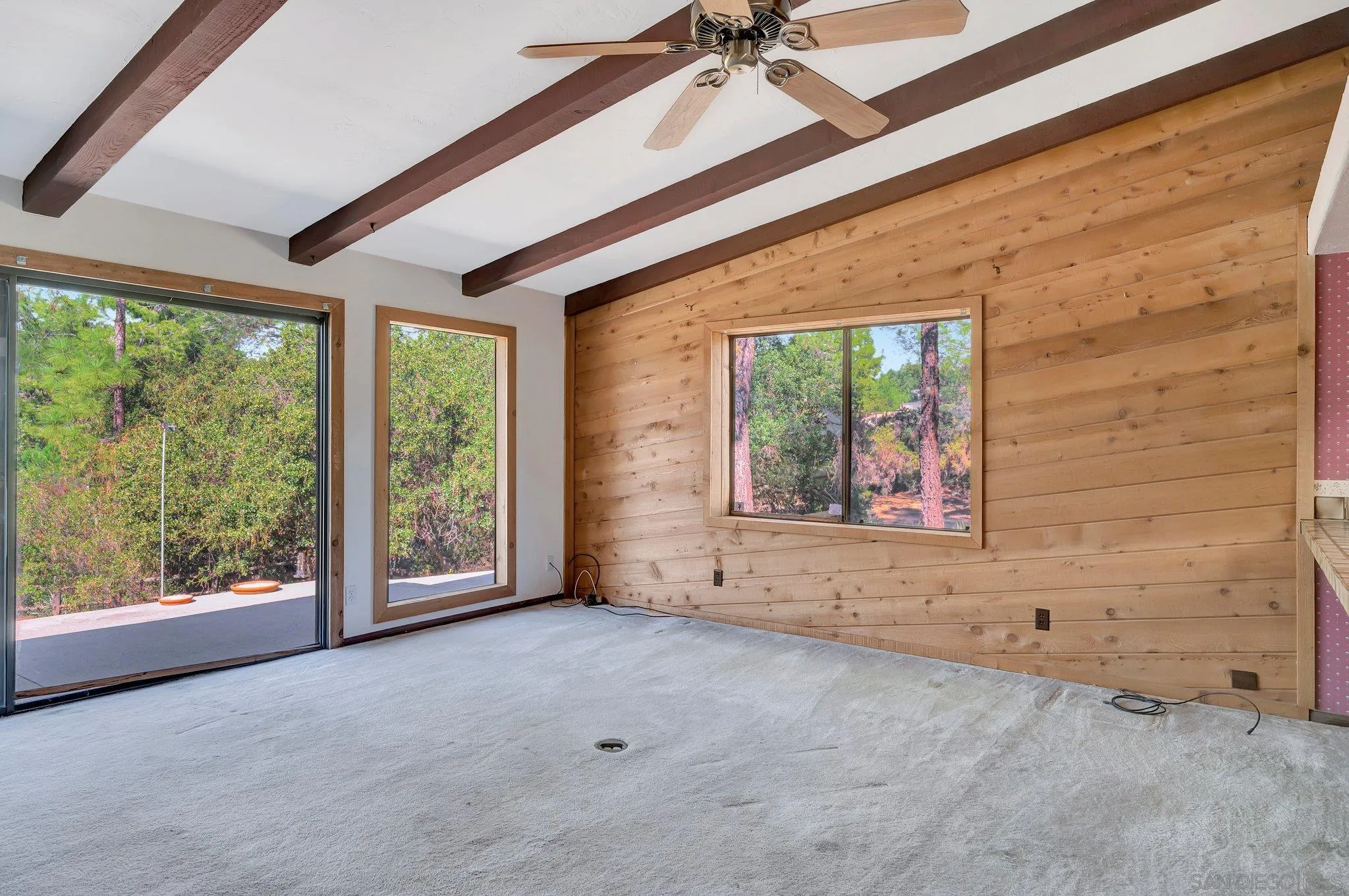 2596 Valetta Lane Alpine, CA 91901 - Photo 9 of 48 an empty room with windows
