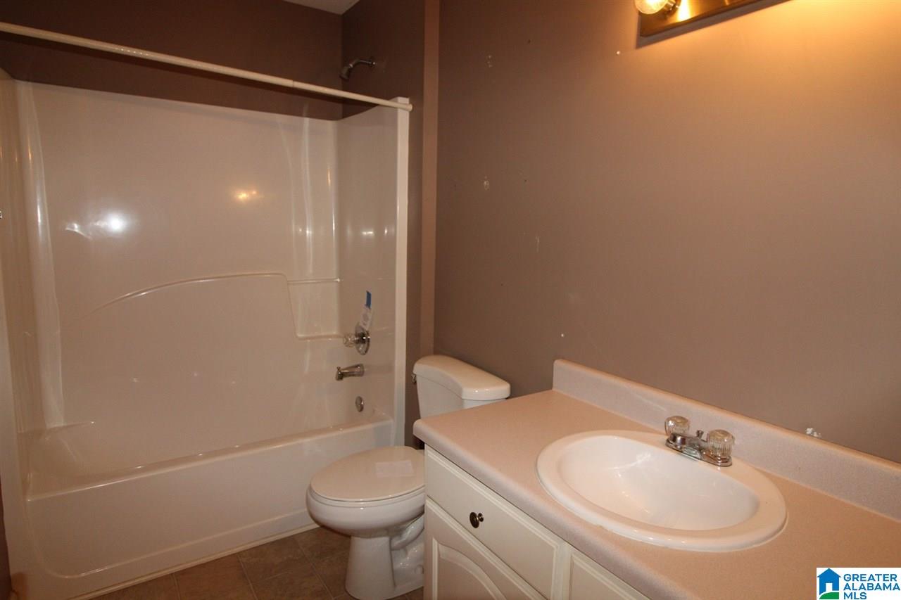 915 Ridgeway Drive Oneonta, AL 35121 - Photo 15 of 22 Gallery Image 15