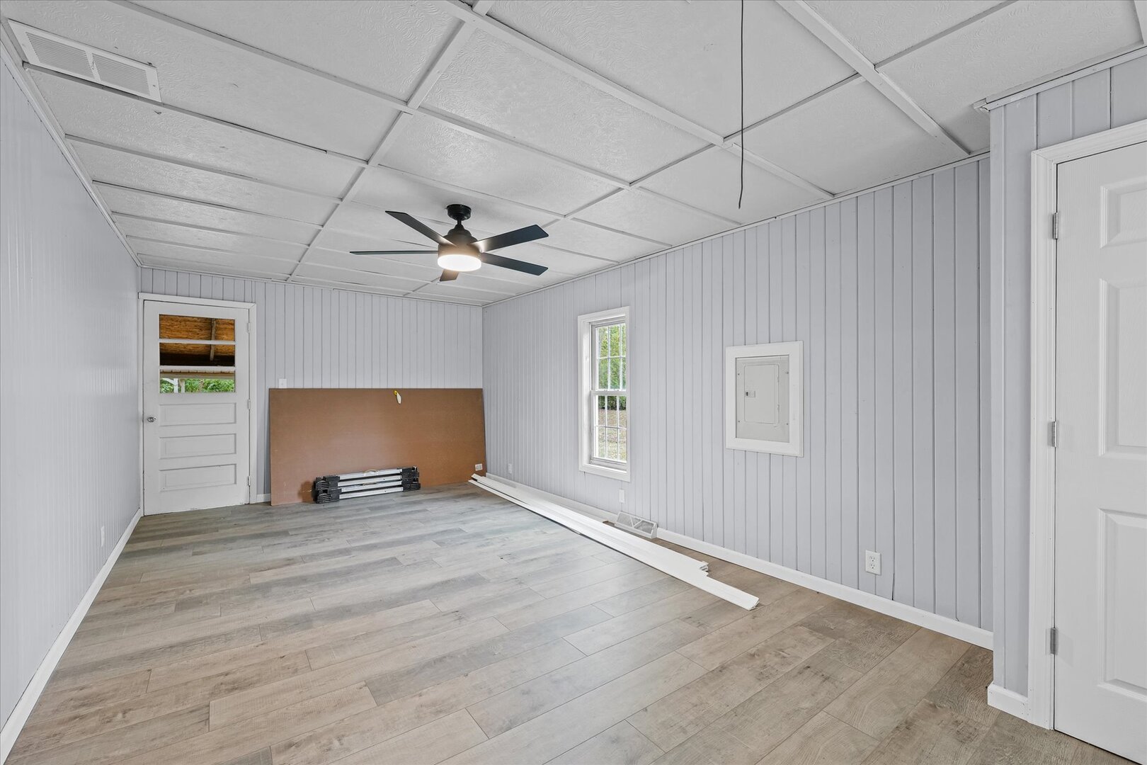 842 North Walnut Street Monticello, IL 61856 - Photo 15 of 33 a view of empty room with wooden floor