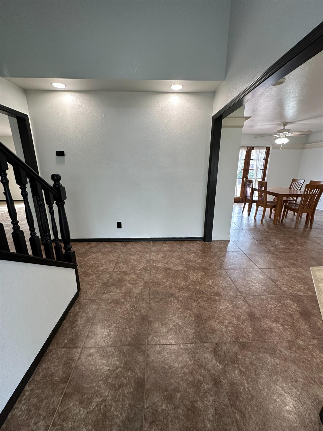 3040 Boulder Avenue Madera, CA 93637 - Photo 3 of 31