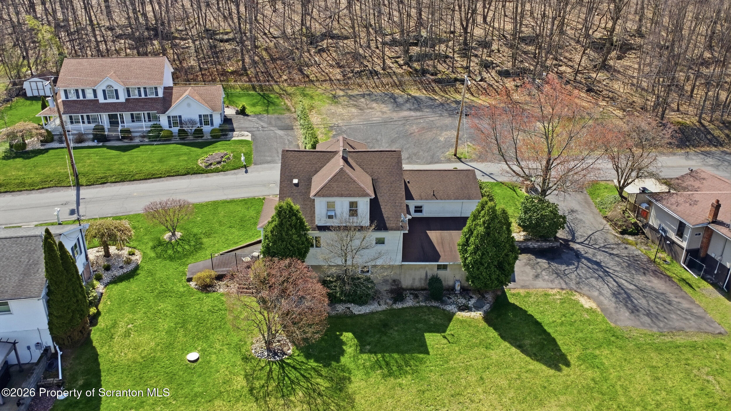 143 Old Boston Road Pittston, PA 18640 - Photo 6 of 61 92_143 old boston rd_reshoot12
