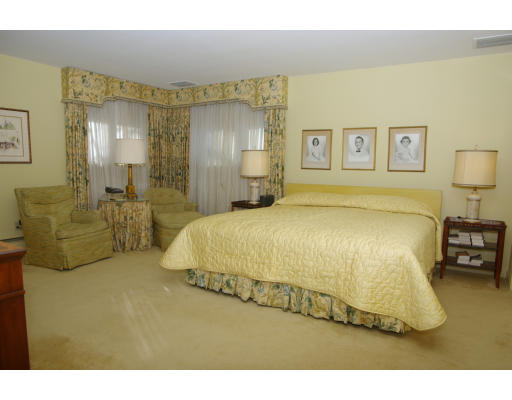 31 Sevland Road Newton, MA 02459 - Photo 7 of 10