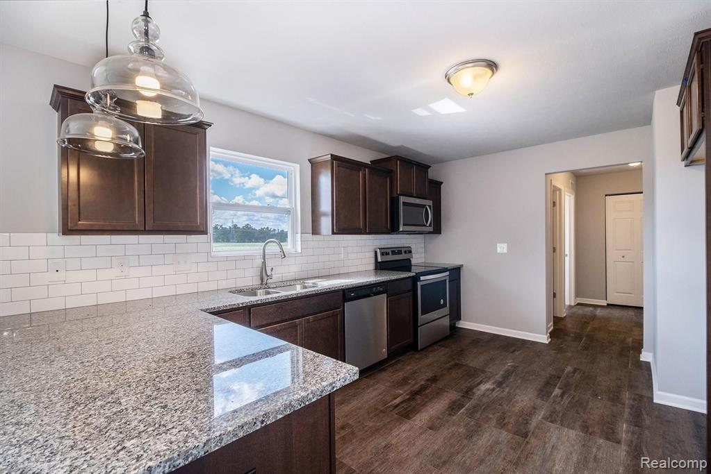 5364 Northwood Road Grand Blanc, MI 48439 - Photo 7 of 23