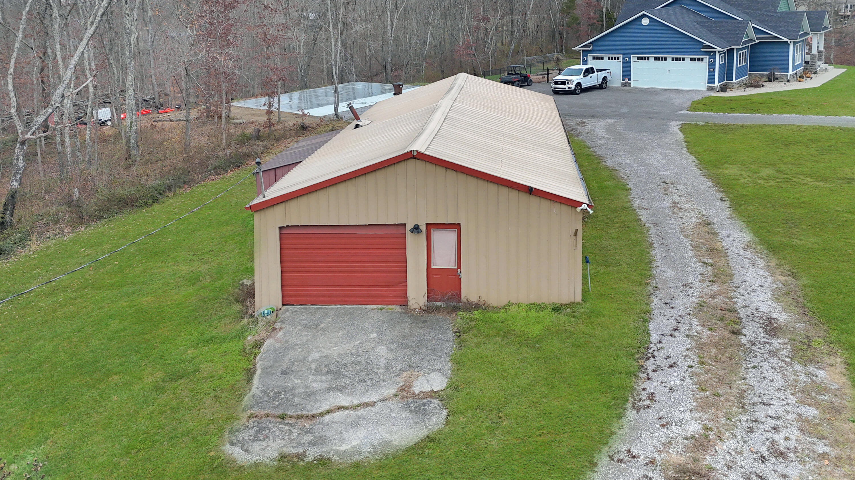 705 Oil Springs Road Winchester, KY 40391 - Photo 64 of 70 DJI_20241213152734_0077_D