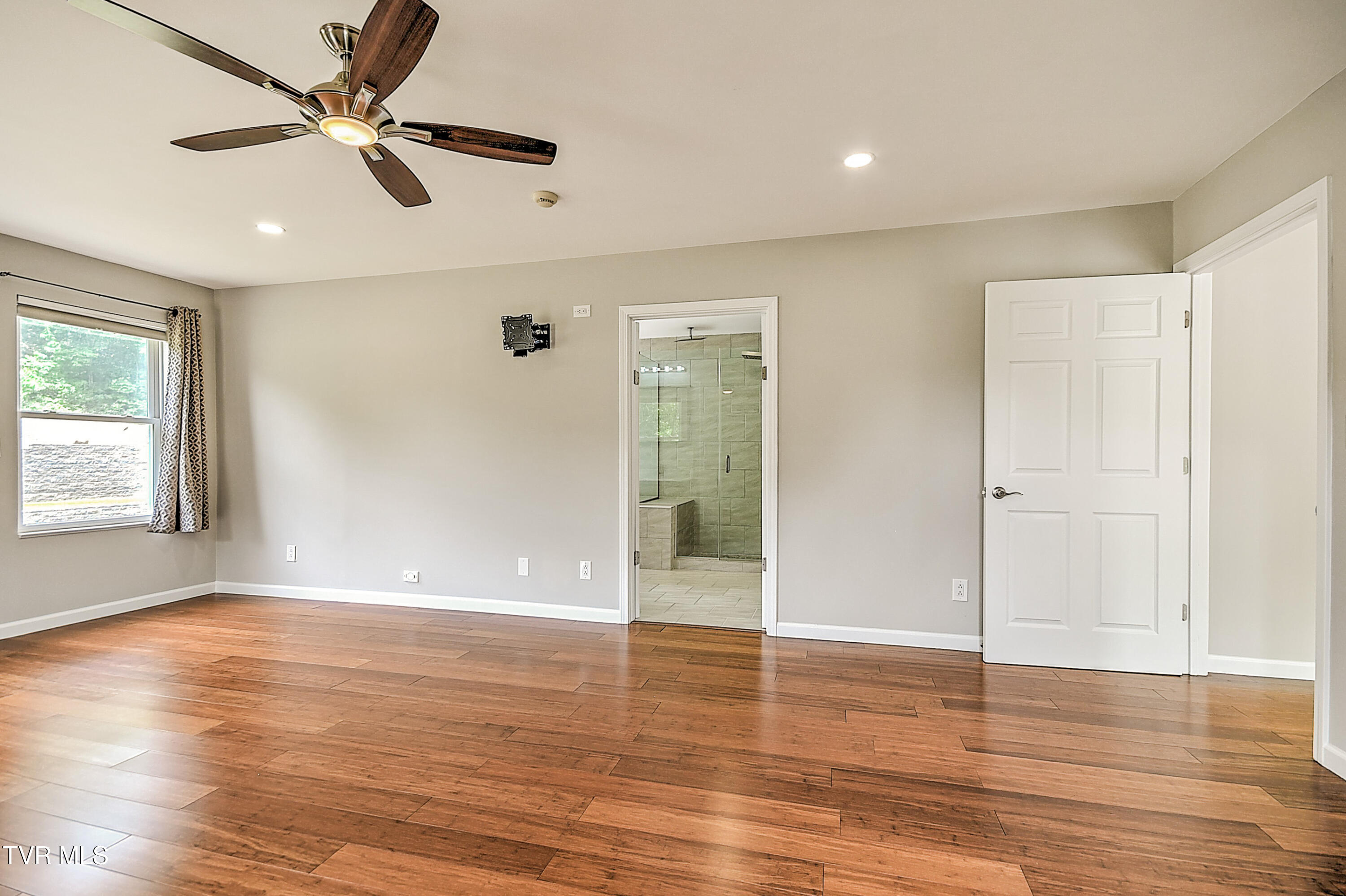 4125 Pine Orchard Road Butler, TN 37640 - Photo 23 of 86 4125 Pine Orchard LC-55