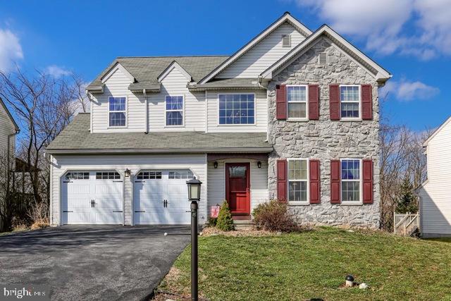 1689 Pioneer Road Lancaster, PA 17602 - Photo 1 of 31 Gallery Image 1