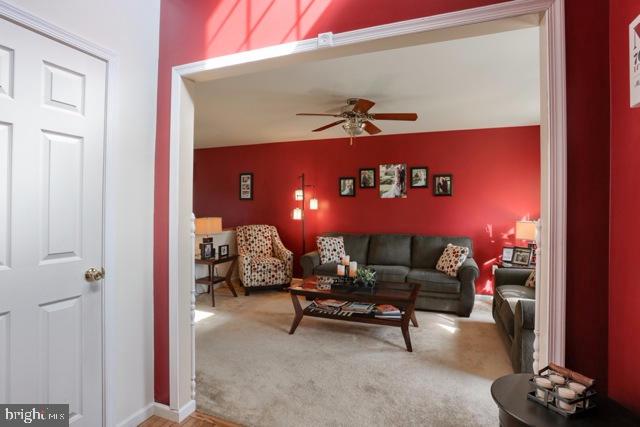 1689 Pioneer Road Lancaster, PA 17602 - Photo 2 of 31 Gallery Image 2