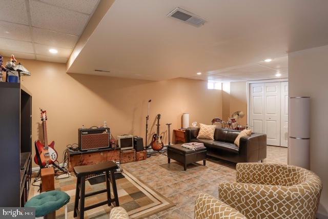 1689 Pioneer Road Lancaster, PA 17602 - Photo 25 of 31 Gallery Image 25