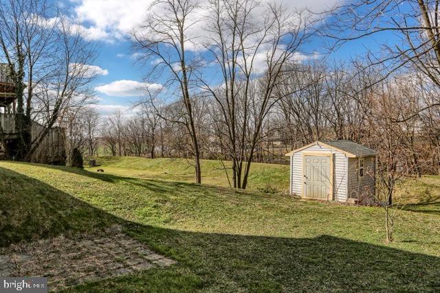 1689 Pioneer Road Lancaster, PA 17602 - Photo 27 of 31 Gallery Image 27