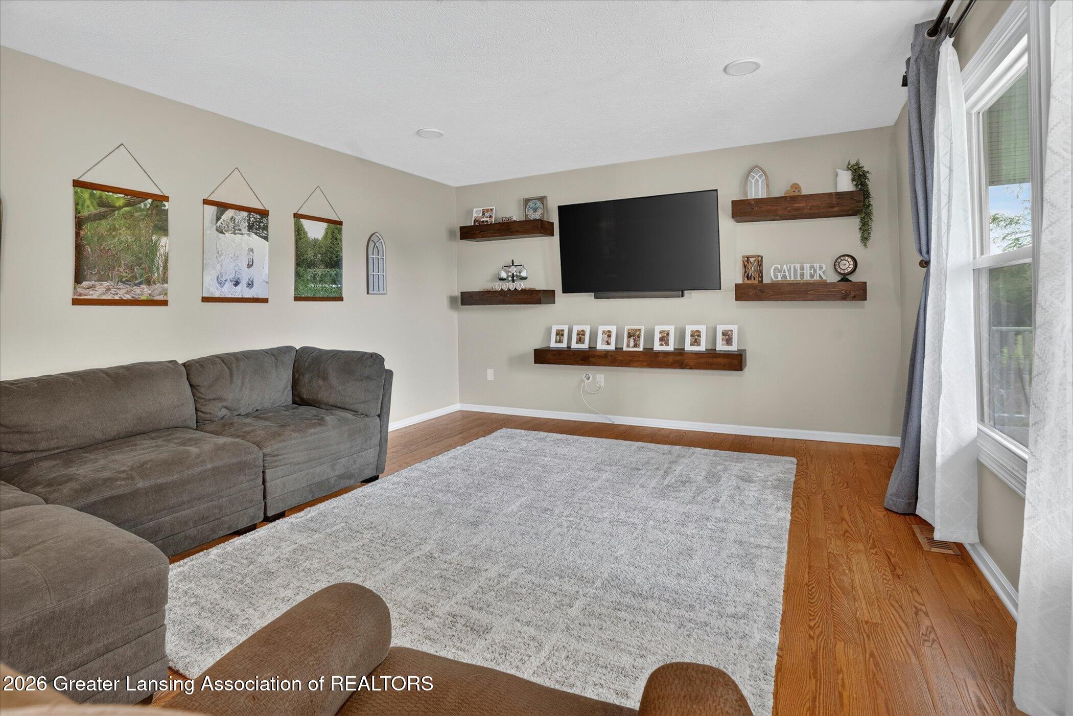 2999 Eden Road Leslie, MI 49251 - Photo 9 of 65 09-2999-Eden-Rd-Leslie-MI-49251-WindowSt