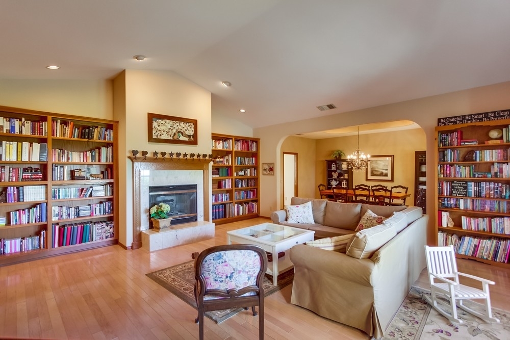 16055 Martincoit Road Poway, CA 92064 - Photo 7 of 25