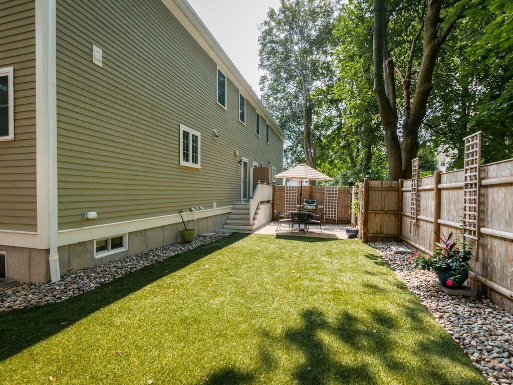 15 Margaret Road, Unit 1 Newton, MA 02461 - Photo 29 of 30