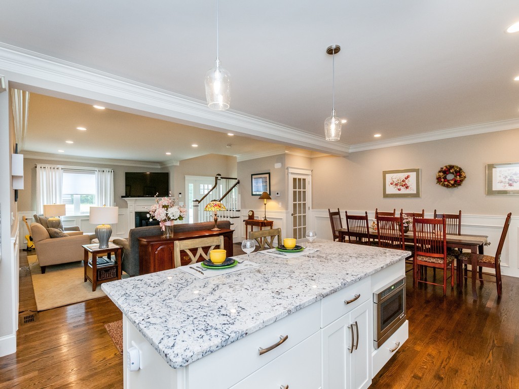 15 Margaret Road, Unit 1 Newton, MA 02461 - Photo 8 of 30