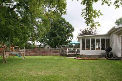 1408 Reid Road Flint, MI 48507 - Photo 2 of 20 20436083-1.JPG