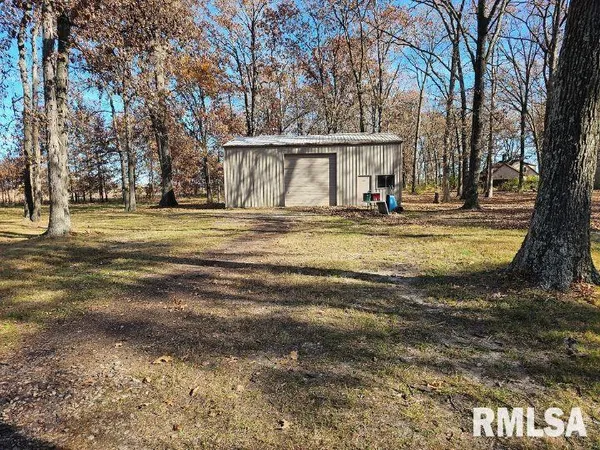 $167,500 | 4248 Church Road, Salem, IL 62881