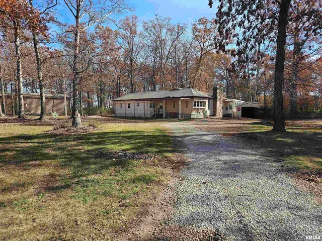 $179,900 | 4248 Church Road, Salem, IL 62881