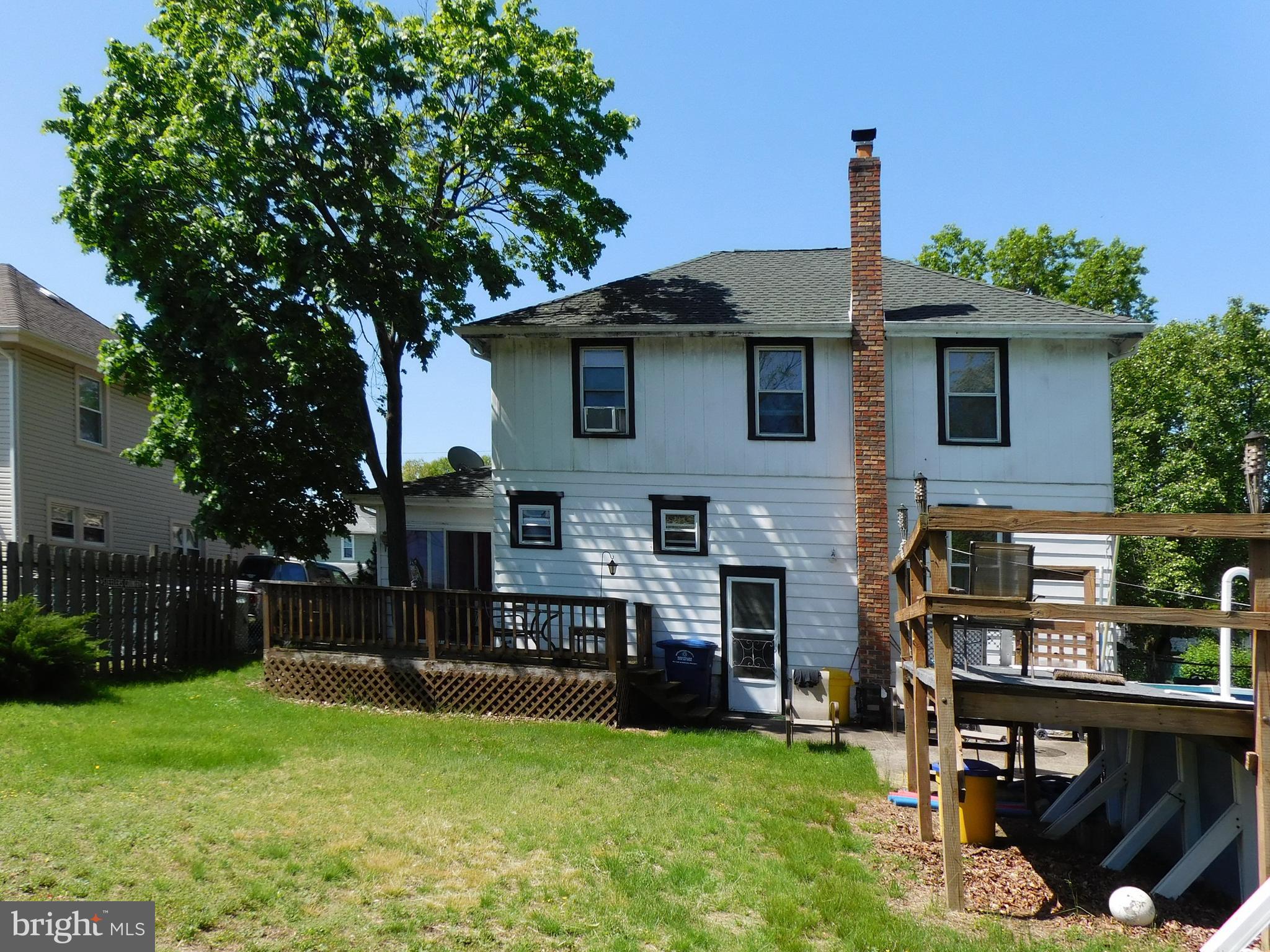 511 Heulings Avenue Riverside, NJ 08075 - Photo 35 of 39 pool deck
