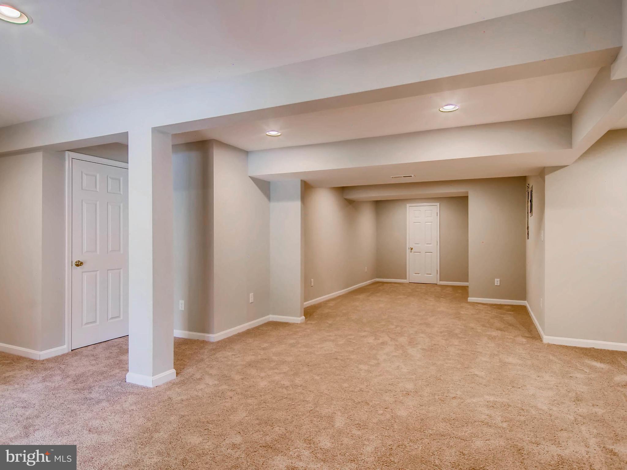 1606 Frederick Road Baltimore, MD 21228 - Photo 21 of 28 a view of an empty room